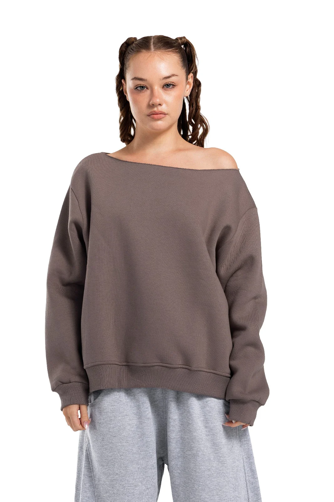 Initials Off-Shoulder Sweatshirt - Image 5